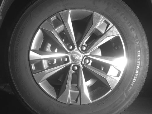 Used 2025 Chevrolet Equinox LT image 12