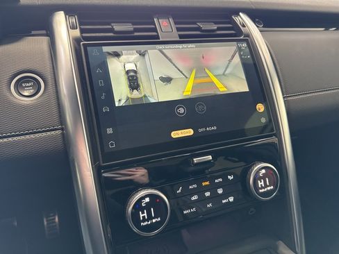 Used 2022 Land Rover Discovery S R-Dynamic image 22