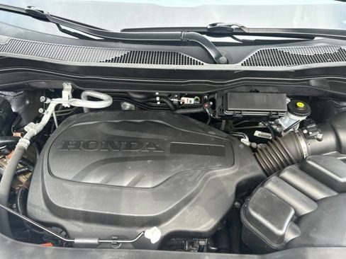 Used 2021 Honda Pilot Touring image 14