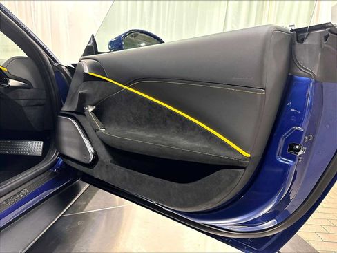 Used 2022 Ferrari Roma RWD image 27