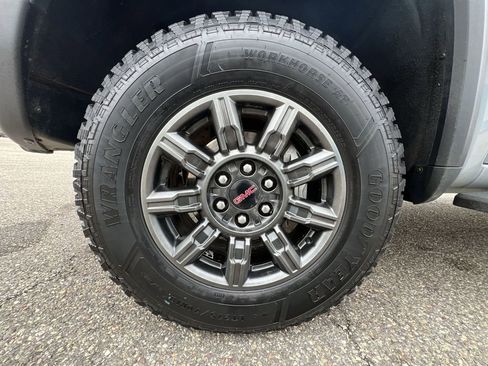 Certified 2025 GMC Sierra 1500 AT4X image 34