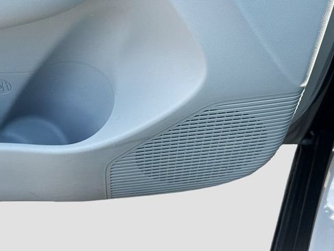 Certified 2024 Hyundai Kona SEL FWD image 18