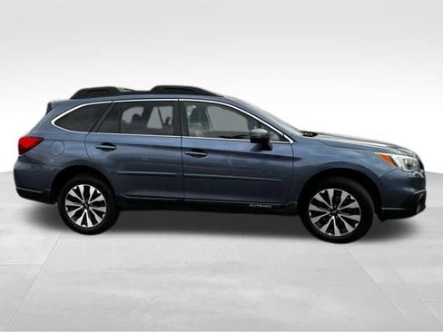 Used 2015 Subaru Outback 3.6R Limited image 4
