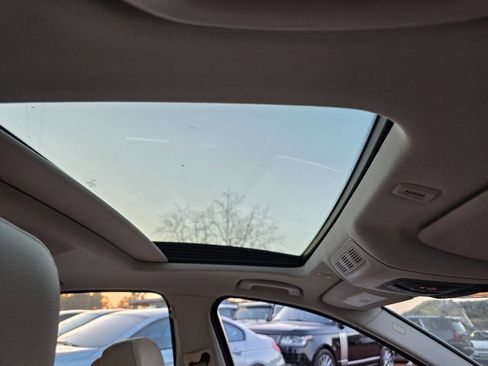 Used 2011 BMW 528i Sedan image 19