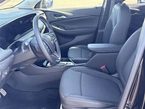 Used 2024 Buick Encore GX Preferred FWD image 18
