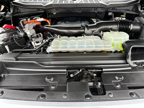 Used 2022 Ford F150 Limited image 9