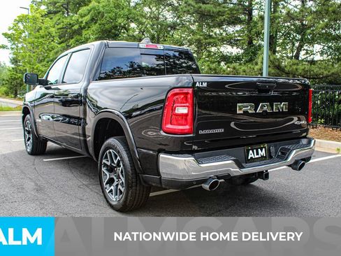 Used 2025 RAM 1500 Laramie AWD/4WD image 4