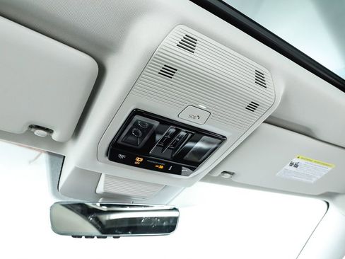 New 2026 Volkswagen Tiguan SE AWD/4WD image 26