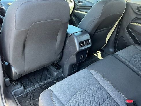 Certified 2024 Chevrolet Equinox LT FWD image 32