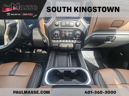 Used 2021 Chevrolet Silverado 1500 High Country w/ Technology Package AWD/4WD image 18
