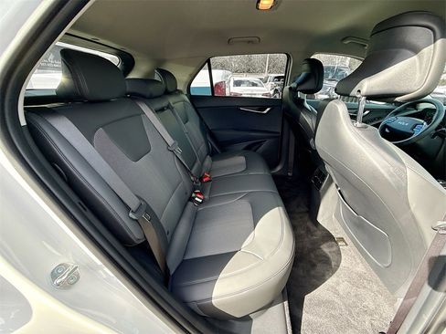 Used 2025 Kia Niro Wind w/ Wind Preserve Package image 32