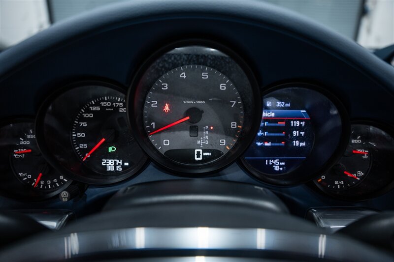 Used 2013 Porsche 911 Carrera 4S AWD/4WD image 20