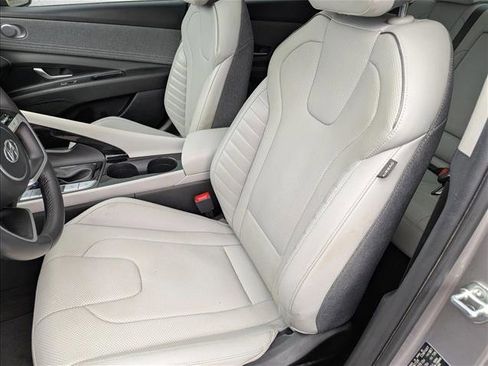 Used 2023 Hyundai Elantra Limited w/ Winter Weather Package image 23