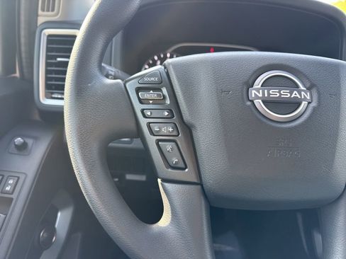 Used 2022 Nissan Frontier SV image 14