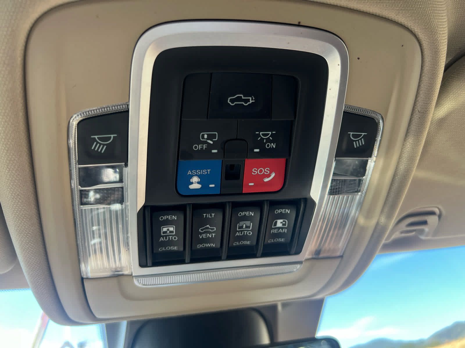 Used 2021 RAM 1500 Limited AWD/4WD image 30