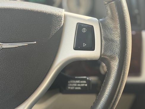 Used 2010 Chrysler Town & Country Touring Plus image 30