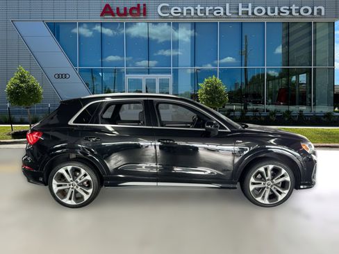 Used 2020 Audi Q3 2.0T Prestige w/ Prestige Package image 8