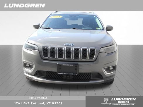 Used 2021 Jeep Cherokee Limited w/ Mopar Interior Package AWD/4WD image 2