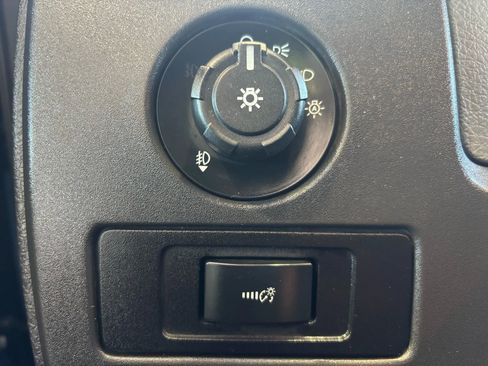 Used 2012 Ford F150 XLT image 15