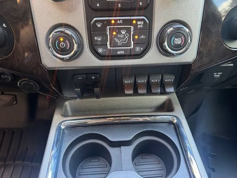 Used 2016 Ford F350 Platinum w/ FX4 Off-Road Package AWD/4WD image 26