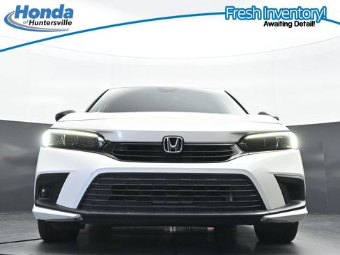 Used 2023 Honda Civic Sport image 28