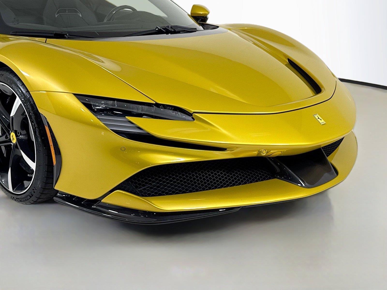 Used 2022 Ferrari SF90 Spider AWD/4WD image 36