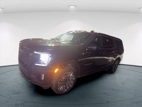 Used 2024 GMC Yukon XL Denali Ultimate AWD/4WD image 23