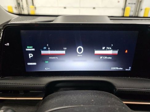 Used 2023 Nissan Ariya FWD image 14