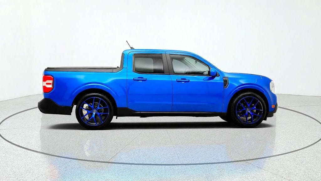 Used 2022 Ford Maverick Lariat w/ Lariat Luxury Package FWD image 4