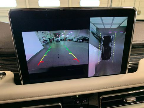 Used 2024 Lincoln Aviator Black Label w/ Jet Package image 5