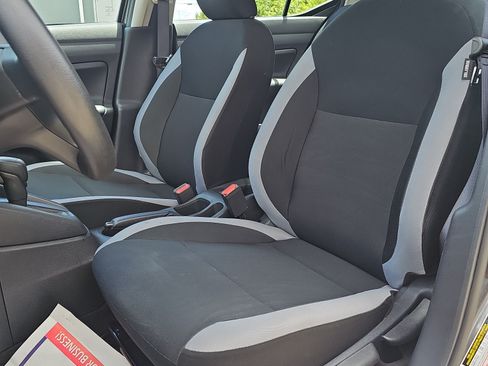 Used 2025 Nissan Versa S FWD image 18