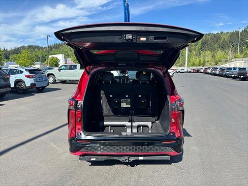 Certified 2025 Toyota Sienna XSE w/ XSE Plus Package AWD/4WD image 12