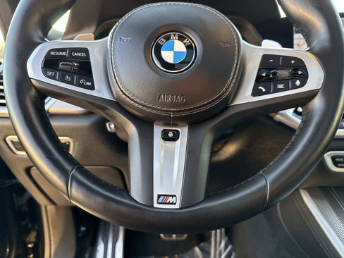 Used 2022 BMW X5 xDrive40i w/ M Sport Package image 17