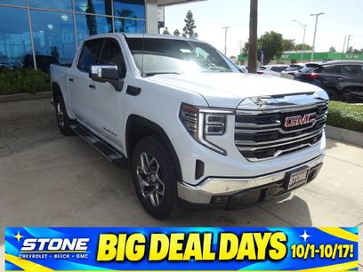 New 2026 GMC Sierra 1500 SLT w/ SLT Premium Package
