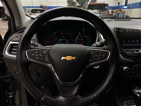 Used 2018 Chevrolet Equinox Premier image 21