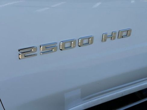 Used 2023 Chevrolet Silverado 2500 LT w/ Convenience Package image 5