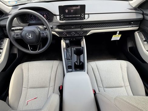 Used 2025 Honda Accord LX image 13
