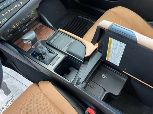 Used 2022 Lexus ES 350 Ultra Luxury image 9