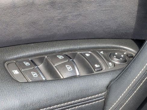 Used 2020 Nissan Armada 4WD image 15
