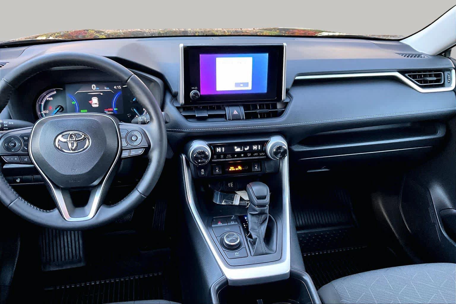 Used 2025 Toyota RAV4 XLE w/ Weather Package AWD/4WD image 6