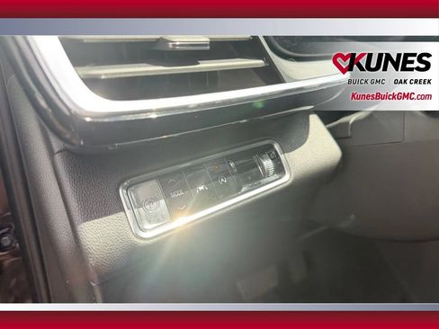 Used 2024 Buick Envision Preferred AWD/4WD image 13