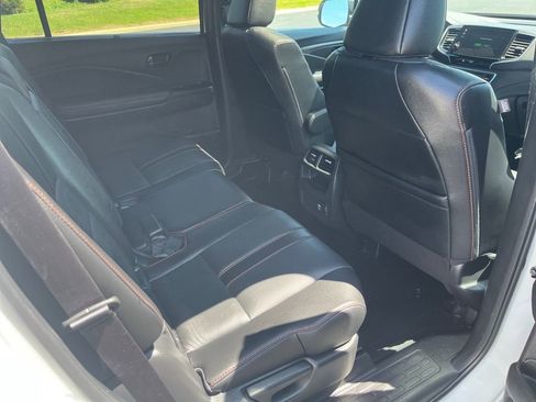Used 2022 Honda Passport TrailSport image 19
