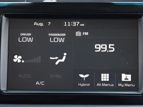 Used 2019 Kia Niro EX w/ Option Group 040 FWD image 12