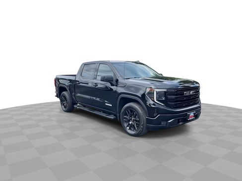Used 2023 GMC Sierra 1500 Elevation AWD/4WD image 2