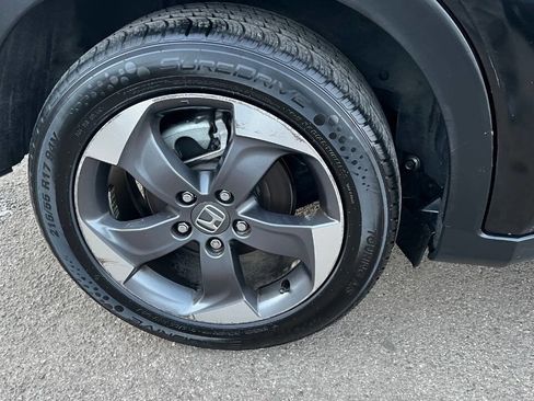 Used 2018 Honda HR-V EX image 33