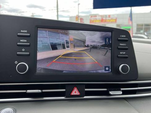 Used 2023 Hyundai Elantra SEL FWD image 27