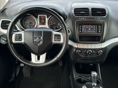 Used 2017 Dodge Journey SE w/ Flexible Seating Group FWD image 14