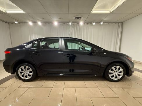 Used 2024 Toyota Corolla LE FWD image 6