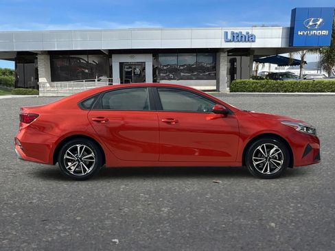 Used 2023 Kia Forte LXS FWD image 9