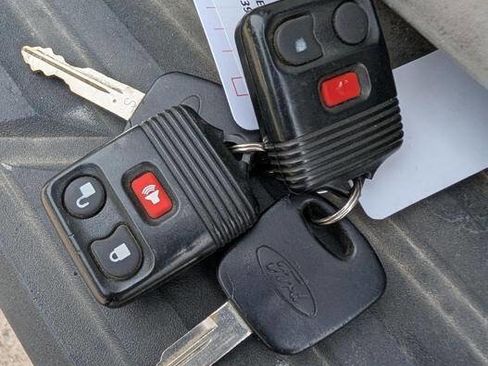 Used 2001 Ford Expedition XLT AWD/4WD image 43